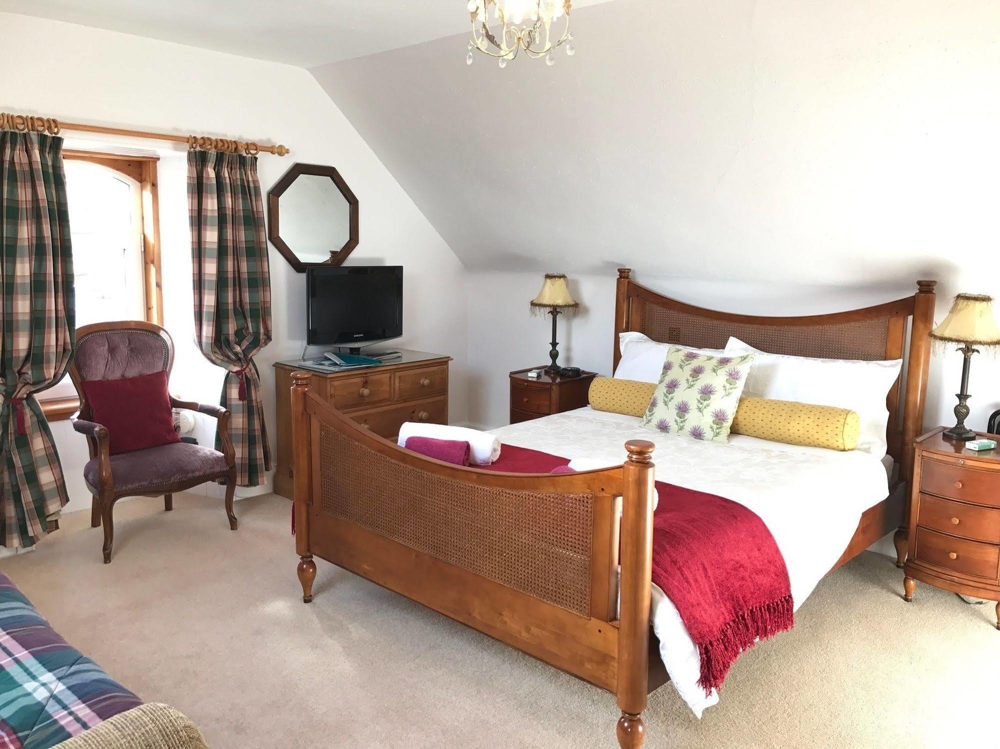 Rossmor Bed & Breakfast Grantown-on-Spey Exteriér fotografie